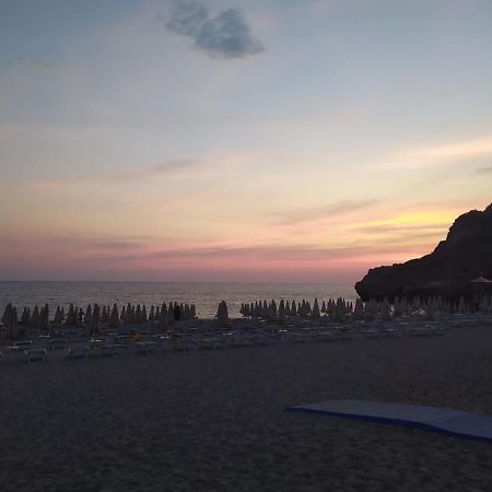 Hotel San Domenico มารีนาดีกาเมโรตา ภายนอก รูปภาพ