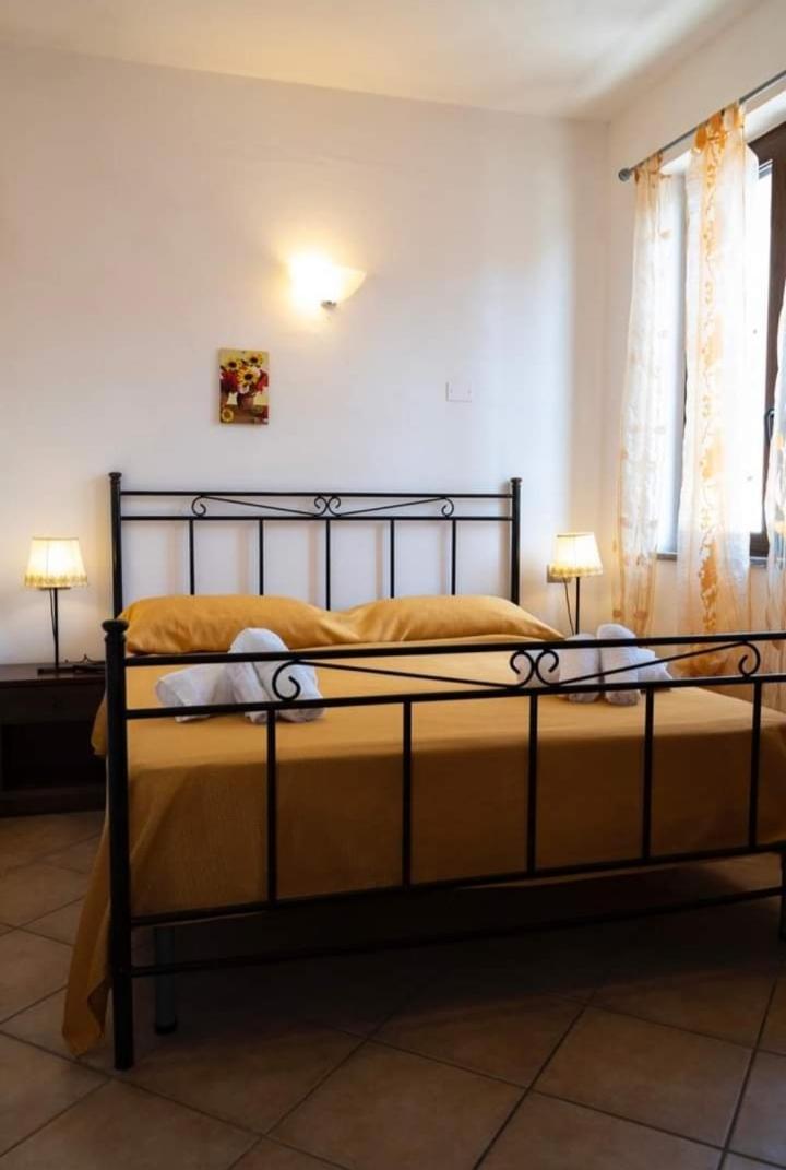 Hotel San Domenico มารีนาดีกาเมโรตา ภายนอก รูปภาพ